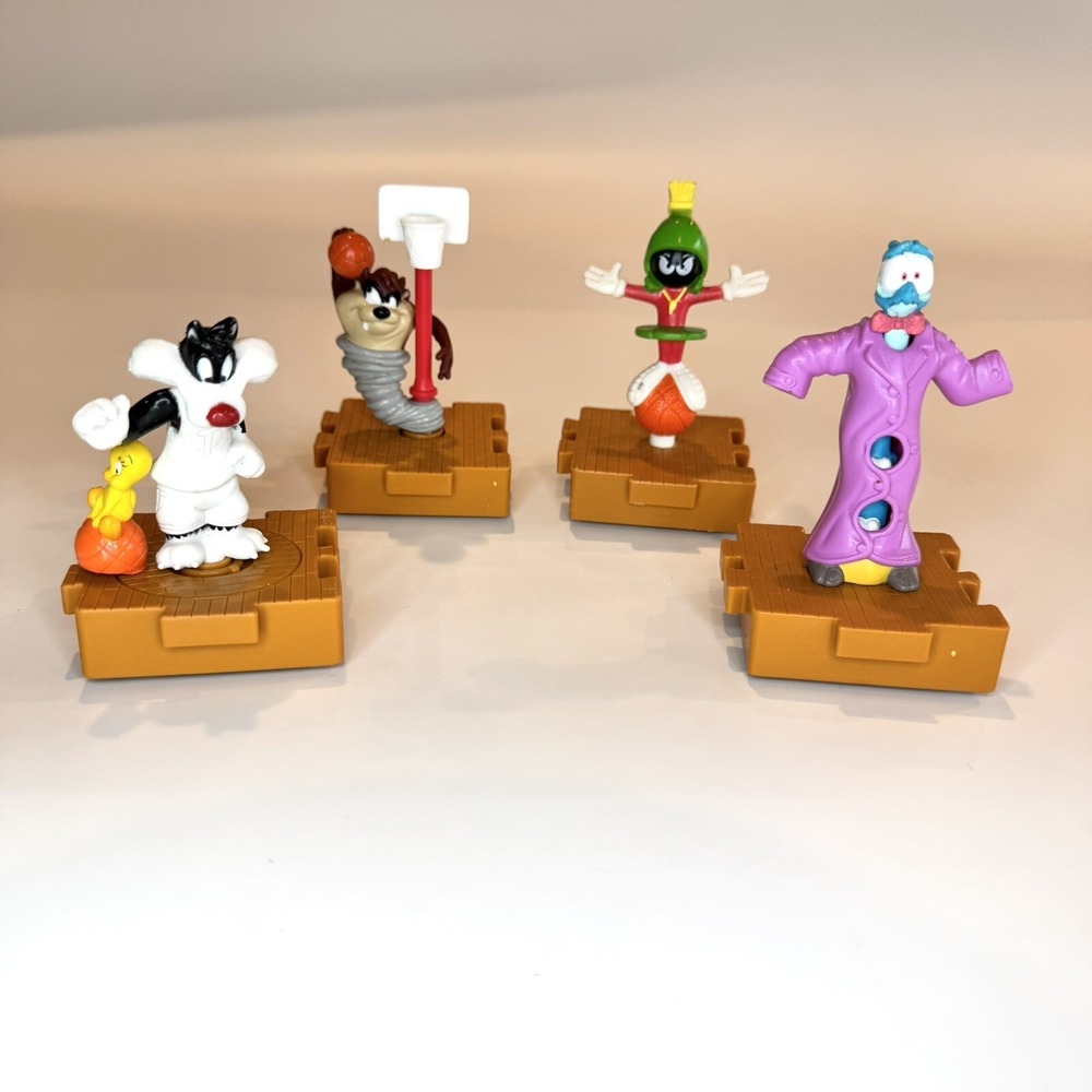 Looney Tunes SPACE JAM Taz Sylvester Tweetie, Martian, Nerd 4 McDonalds Toys 90s
